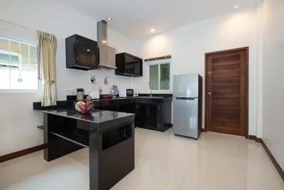 Family 2BR Villa Lancelot 3 with Jacuzzi Pool, just 10 min drive NaiHarn and Rawai – 사진 7